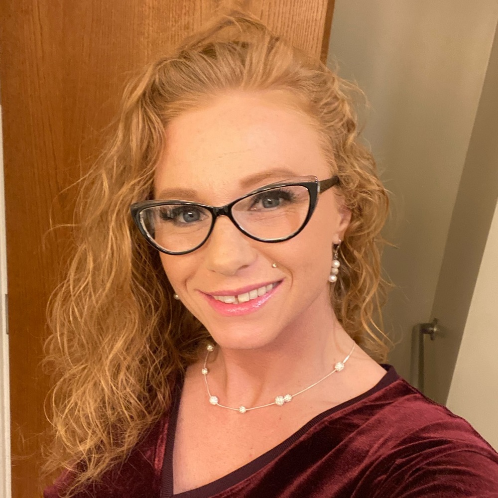 Meet your Posher, Annie